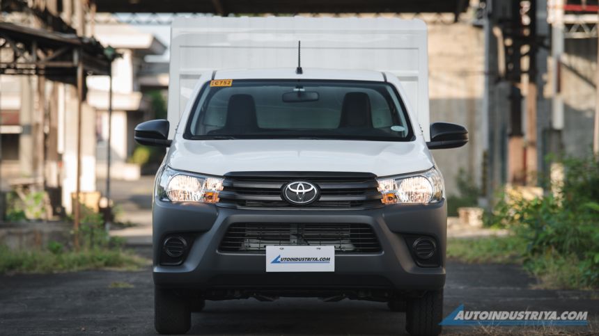 2021 Toyota Hilux Cargo image