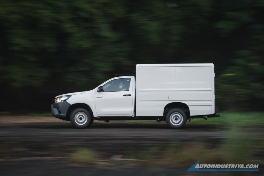 2021 Toyota Hilux Cargo image