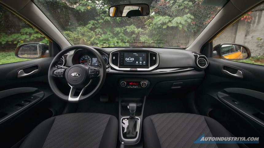 2021 Kia Stonic EX AT image