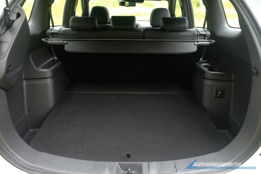 2020 Mitsubishi Outlander PHEV Twin Motor 4WD image