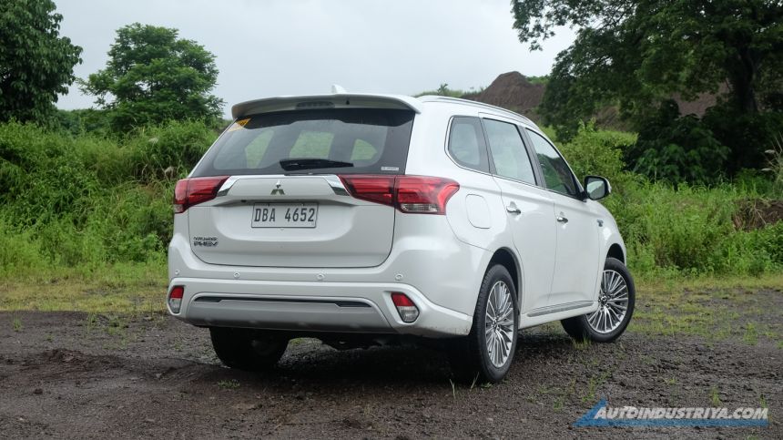 2020 Mitsubishi Outlander PHEV Twin Motor 4WD image