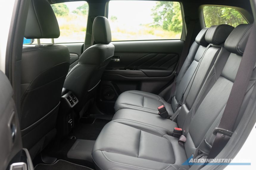 2020 Mitsubishi Outlander PHEV Twin Motor 4WD image