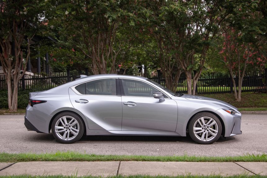 You can now buy a 2021 Lexus IS for less than PHP 3 million image