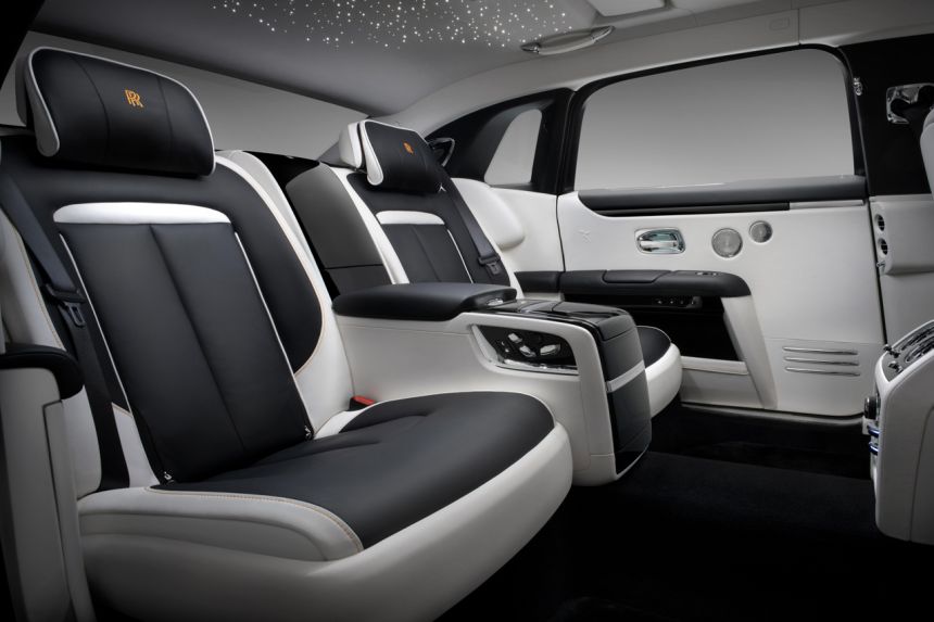 Tycoons will love the 2021 Rolls Royce Ghost image