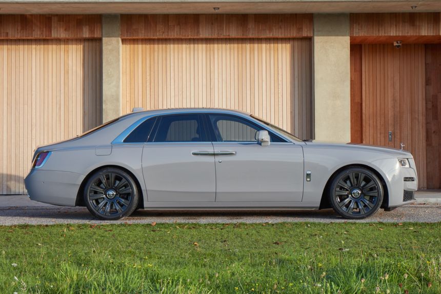 Tycoons will love the 2021 Rolls Royce Ghost image