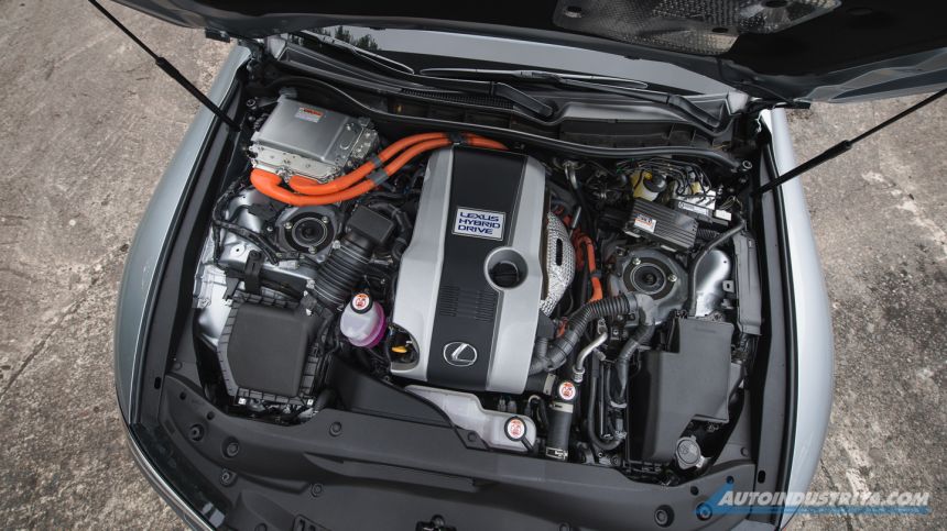 2021 Lexus IS 300h Premiere image