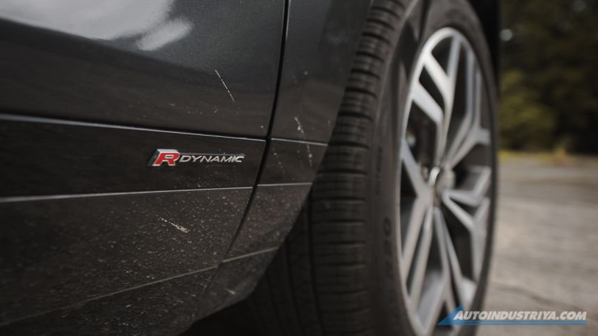 2021 Land Rover Evoque Hybird image