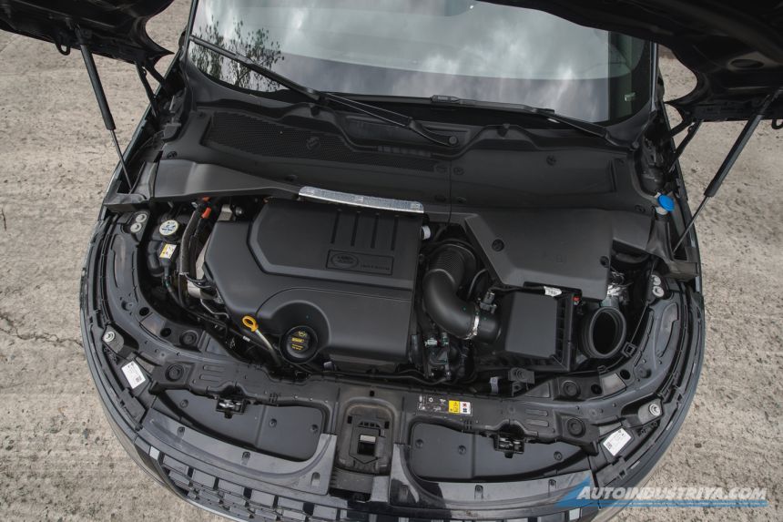 2021 Land Rover Evoque Hybird image