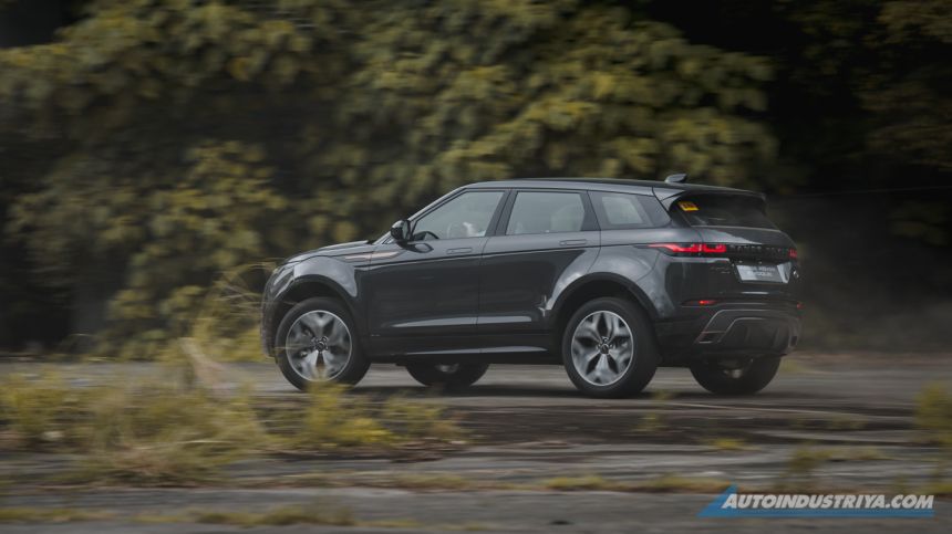 2021 Land Rover Evoque Hybird image