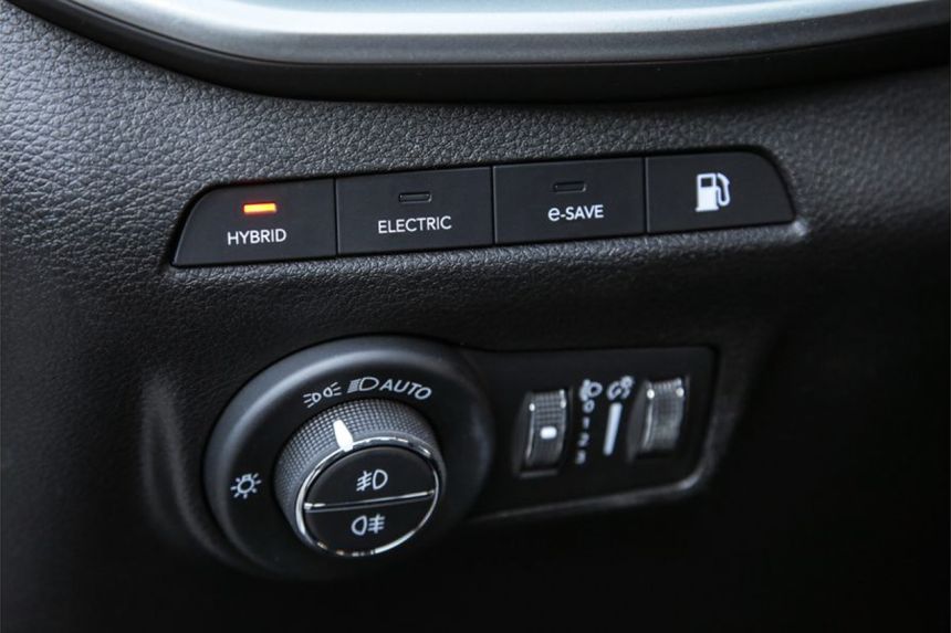 Jeep updated the Compass where it matters the most image