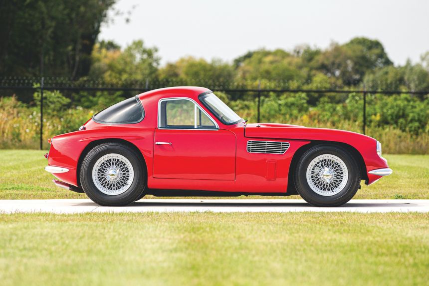 Ramon Ang challenges show-offs to a race with his &ldquo;simple&rdquo; car image