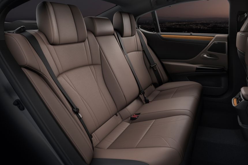 Lexus says the 2022 ES is even more comfortable than before image