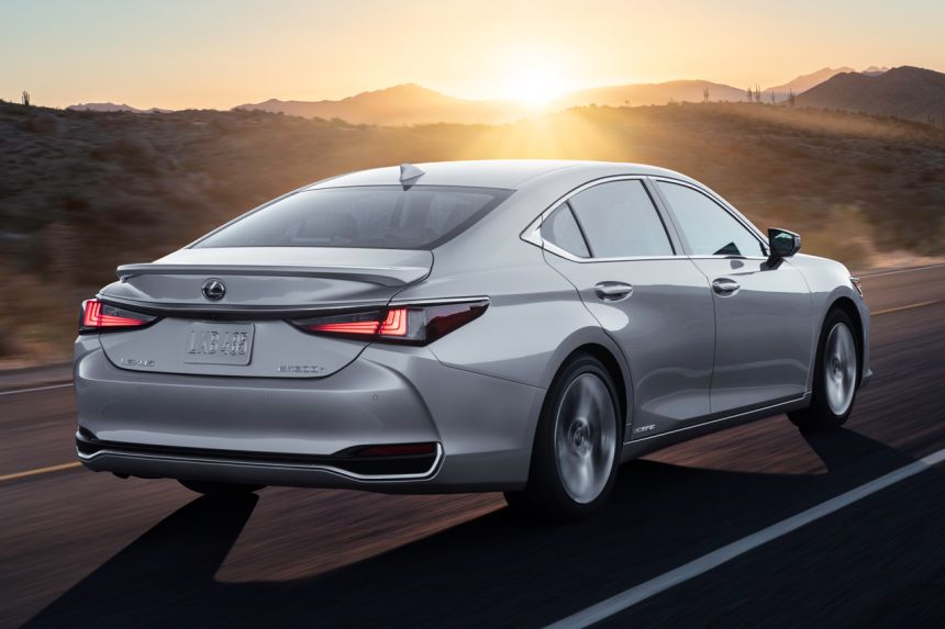 Lexus says the 2022 ES is even more comfortable than before image