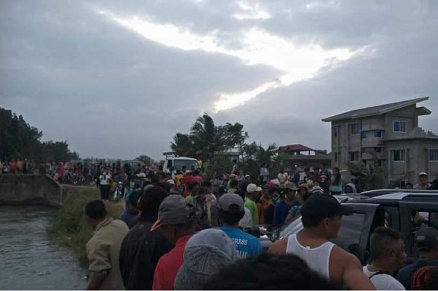 Cordillera Ford Everest accident is a grim lesson on vehicle overloading image