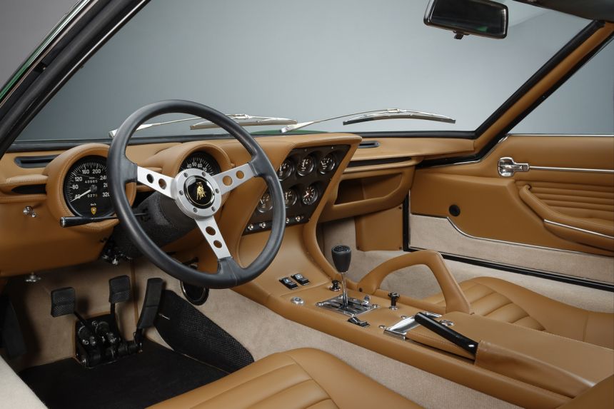 50 years ago, Lamborghini introduced the Miura SV image