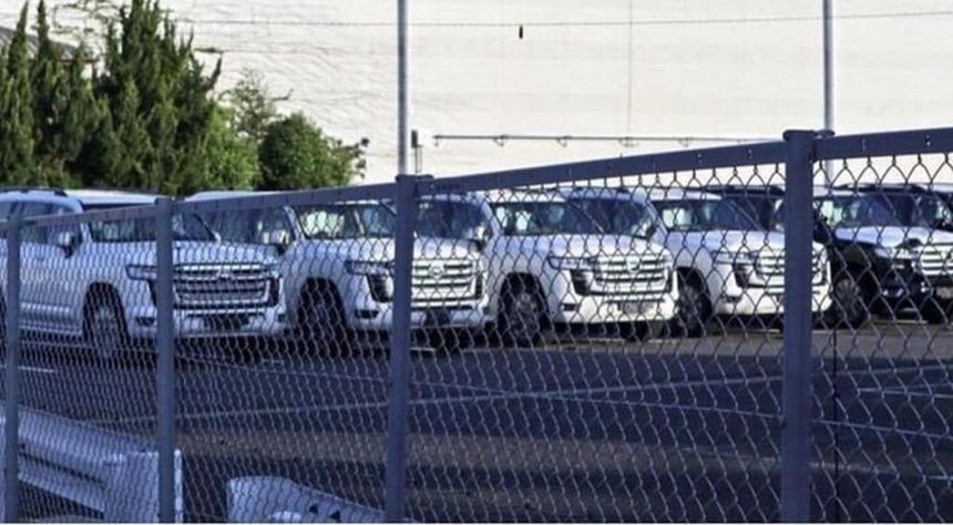 This is our first &ldquo;unofficial&rdquo; look at the next-gen Toyota Land Cruiser image