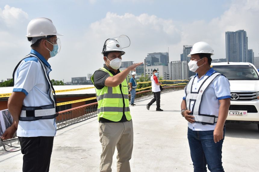 Partial opening of BGC-Ortigas Link Bridge deferred to June image