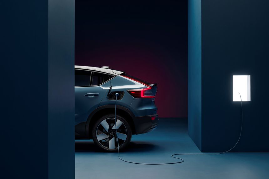 Volvo C40 Recharge image