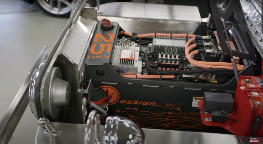 This Owner-type Jeep has the electric heart of a Tesla image