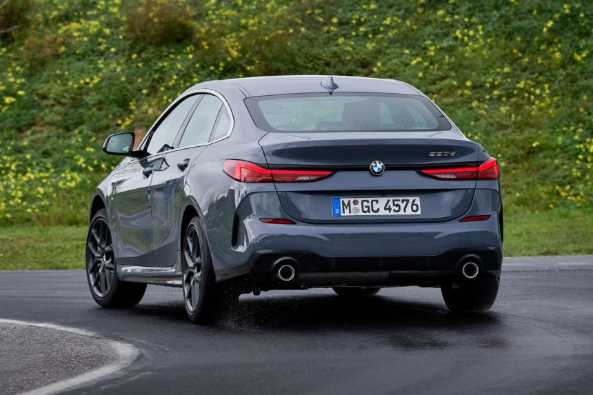 BMW might build an electric 2 Series image