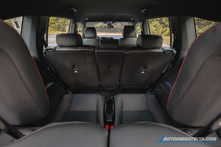 2021 Mercedes-Benz GLB200 AMG Line image