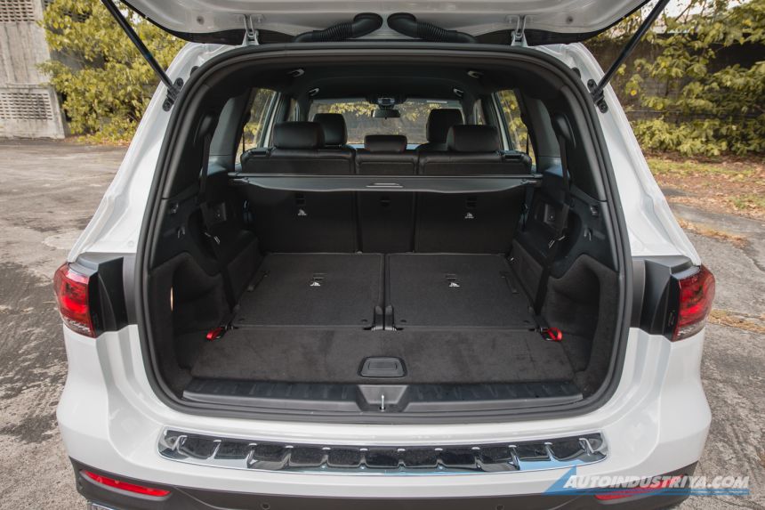 2021 Mercedes-Benz GLB200 AMG Line image