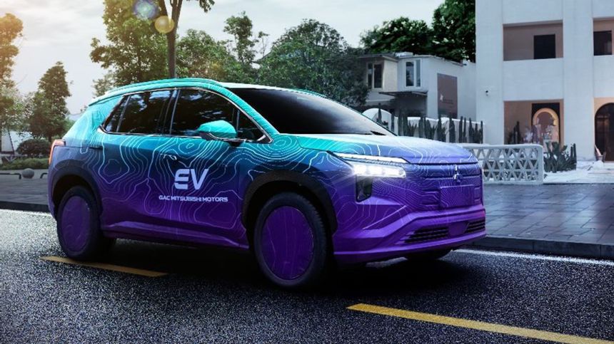 Mitsubishi gives us a better look at Airtrek EV image