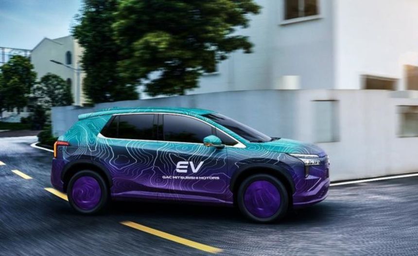 Mitsubishi gives us a better look at Airtrek EV image