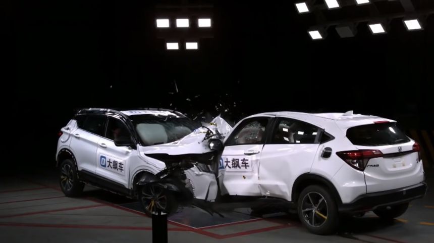 Honda HR-V and Geely Coolray go head to head...literally image