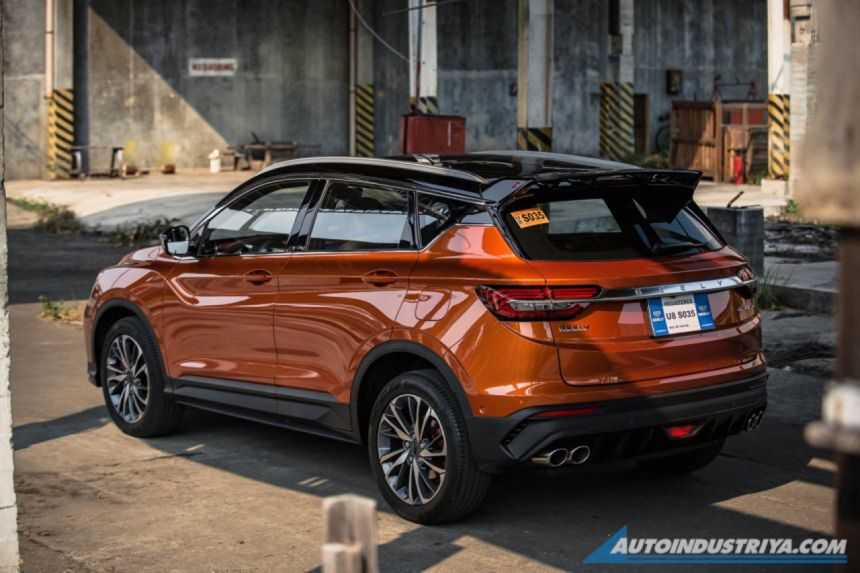 Honda HR-V and Geely Coolray go head to head...literally image