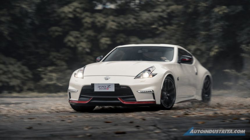 What sports cars can you buy in the Philippines? image
