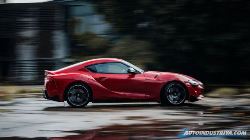 What sports cars can you buy in the Philippines? image