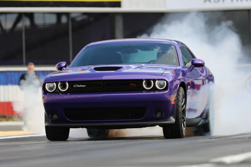 What sports cars can you buy in the Philippines? image
