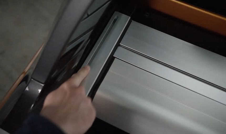 Privacy in bed &ndash; Ford Ranger Wildtrak now comes with a roller shutter image