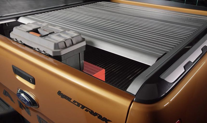Privacy in bed &ndash; Ford Ranger Wildtrak now comes with a roller shutter image