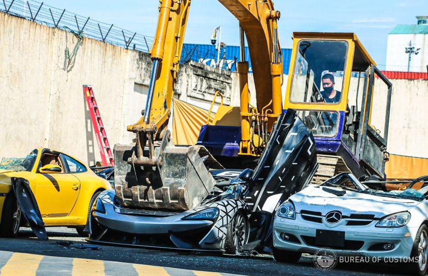 Watch: Philippine Customs wants you to relive destruction of McLaren 620R image