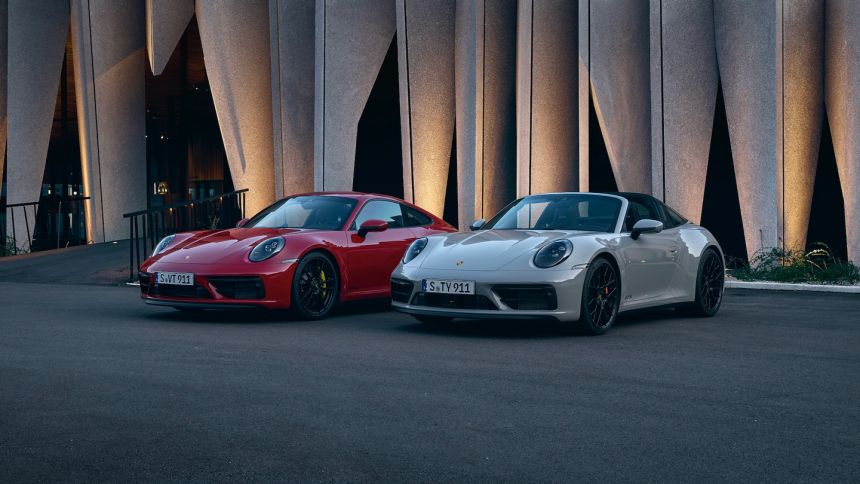 Porsche spoils us for choice with new 911 GTS image