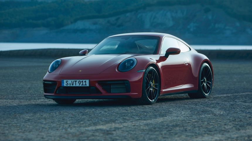 Porsche spoils us for choice with new 911 GTS image