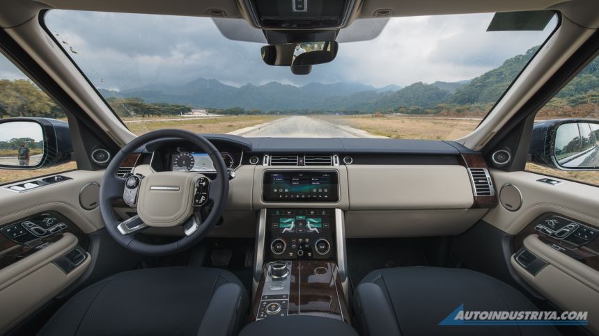 2021 Range Rover P400e PHEV image