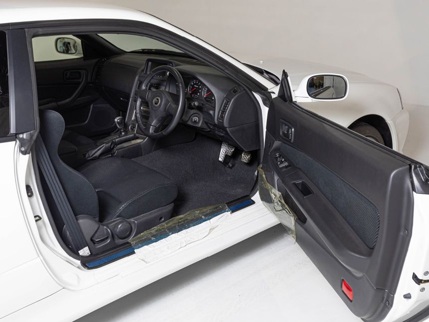 Brand new Nissan R34 GT-R up for auction; starts at JPY 50 million image