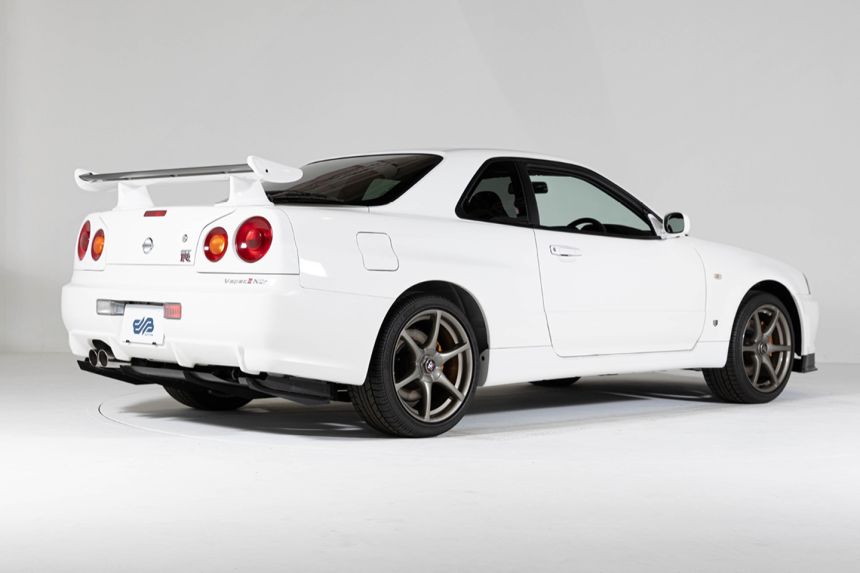 Brand new Nissan R34 GT-R up for auction; starts at JPY 50 million image