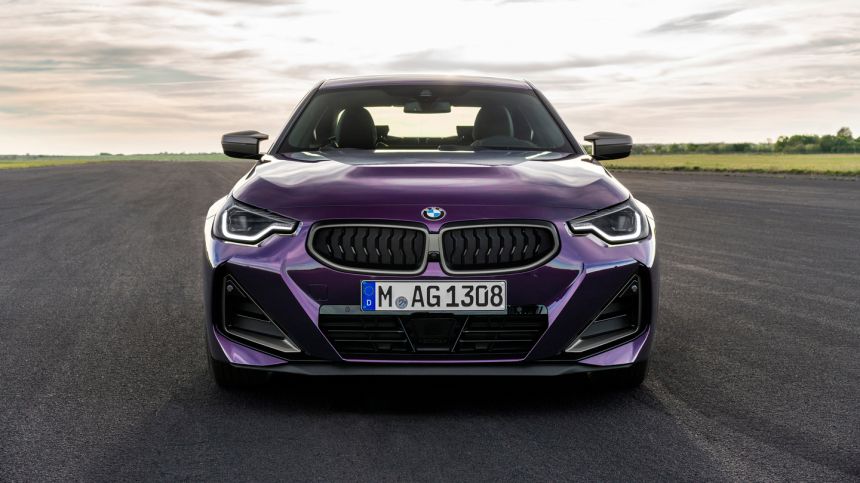 2022 BMW 2 Series Coupe debuts without the big grille image