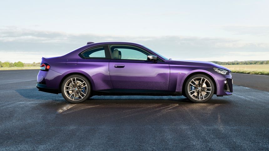 2022 BMW 2 Series Coupe debuts without the big grille image