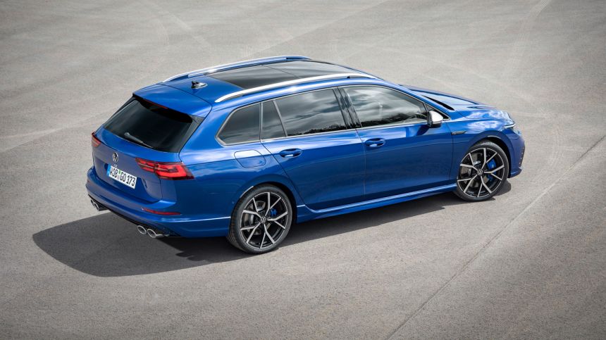 2022 Volkswagen Golf R Wagon is one fast family hauler image