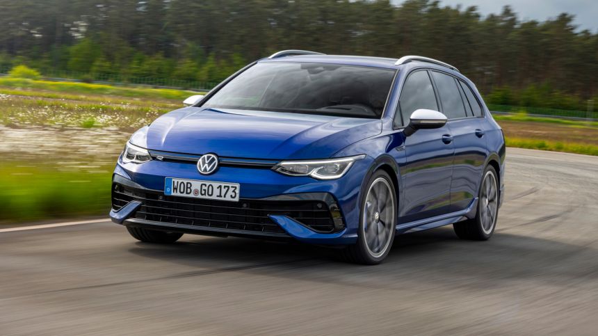 2022 Volkswagen Golf R Wagon is one fast family hauler image