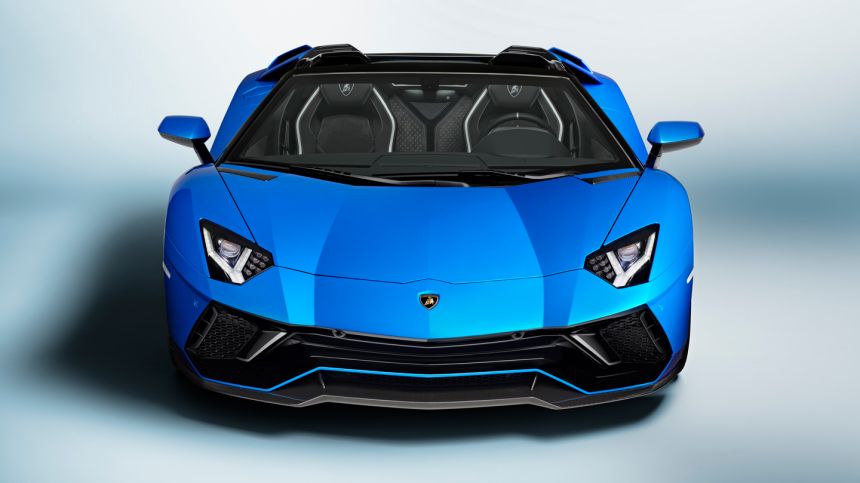 Lamborghini says farewell to N/A V12s with Aventador Ultimae image