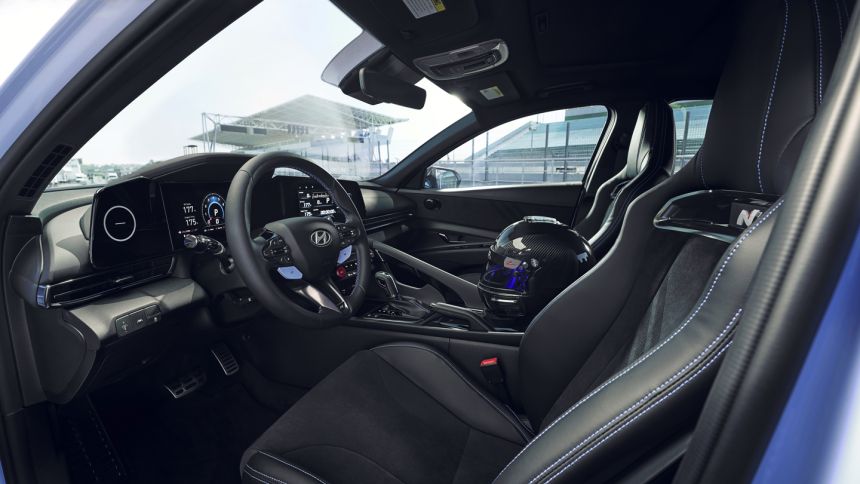 2022 Hyundai Elantra N wants to take on Honda Civic Type R image