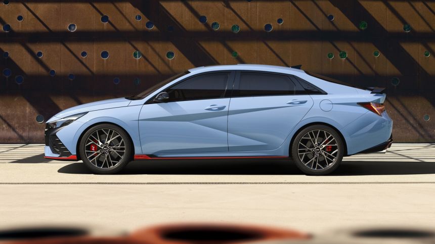 2022 Hyundai Elantra N wants to take on Honda Civic Type R image