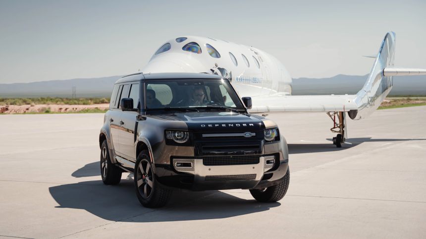 Land Rover was there for first Virgin Galactic space flight image