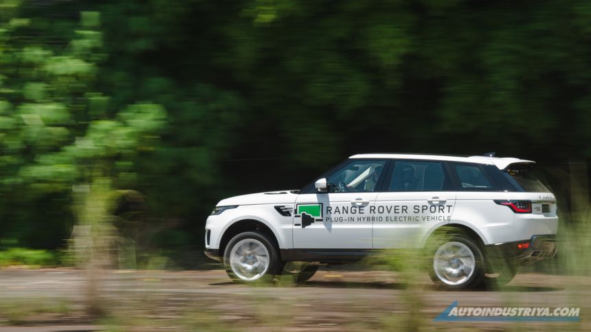 2021 Range Rover Sport PHEV image